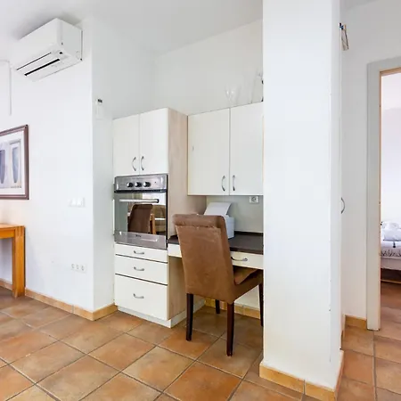 Buganvilla, El Higueron Фуэнхирола
